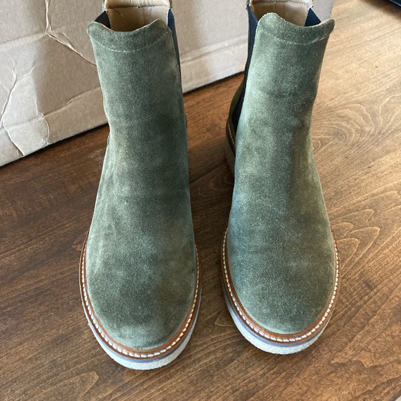 Everlane Italian Leather Chelsea Boot Size 7 - Picture 2 of 4